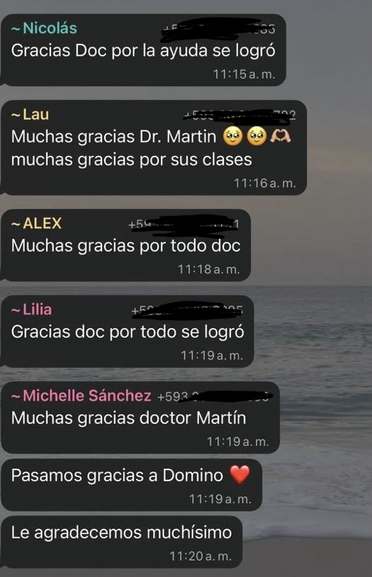 Estudiantes reportando preguntas repetidas de las guías DominoMed